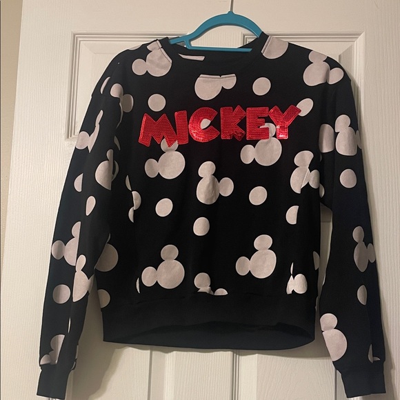 Disney Other - Disney Black and White Logo Sweatshirt